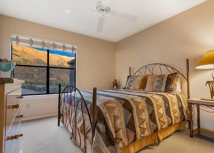 Apartment Stunning Views Of Ventana Canyon, Mountains And Lights!