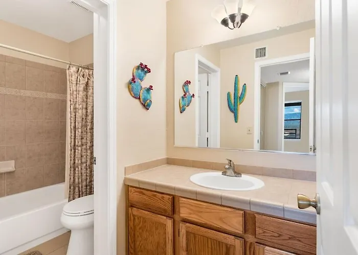 Stunning Views Of Ventana Canyon, Mountains And Lights! Tucson