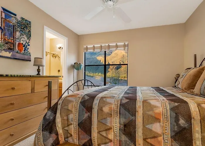 Stunning Views Of Ventana Canyon, Mountains And Lights!